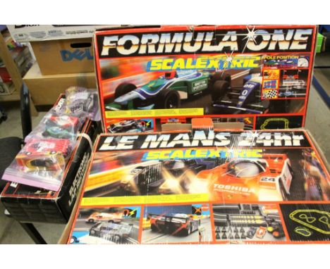 Collection of Scalextric to include 3 x boxed sets (Le Mans 24hr, Formula One C811 &amp; C818) with 9 x slot cars, 2 x boxed 