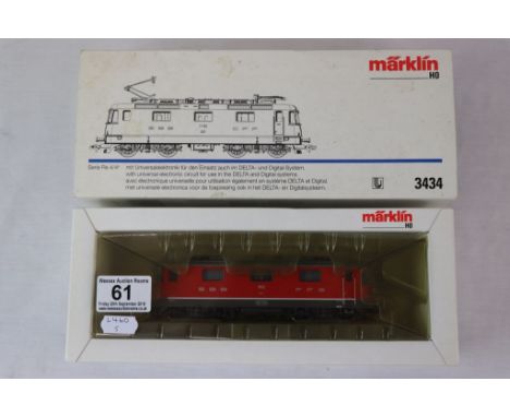 Boxed Marklin HO scale 3434 SBB FFS 11162 Locomotive