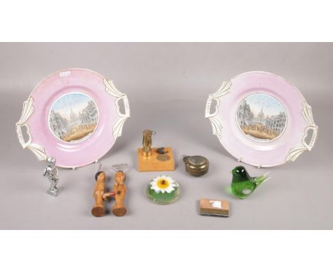 A box of miscellaneous to include, two display plates with a scene of Fleet Street &amp; St Paul's, (both the same), a Wedgew