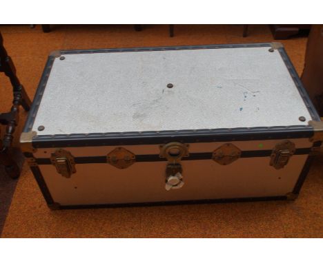 Aluminum trunk