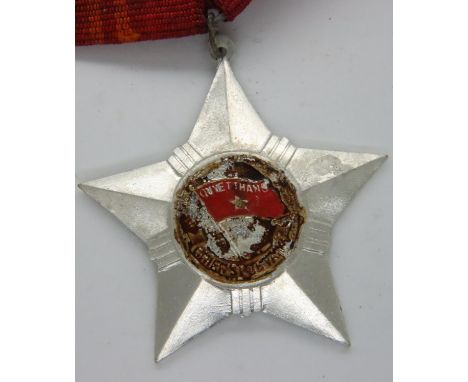 Vietnam War Era NVA Service Medal 2nd Class. P&amp;P Group 1 (£14+VAT for the first lot and £1+VAT for subsequent lots) 