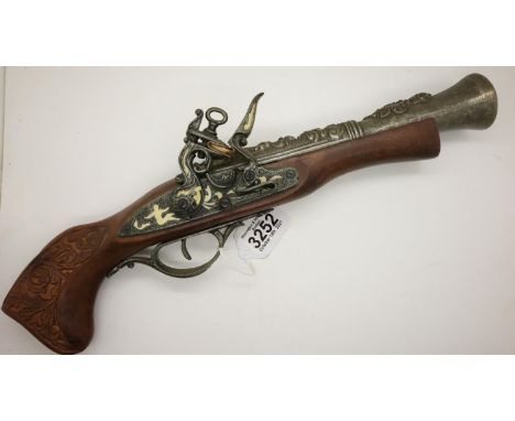Large reproduction flintlock Blunderbuss with carved walnut stock. P&amp;P Group 2 (£18+VAT for the first lot and £3+VAT for 