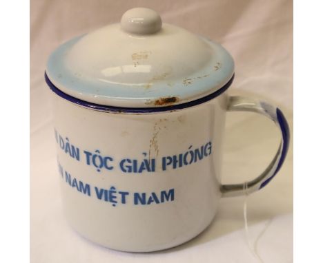 Vietnam War period enamelled tin rice cup and cover. P&amp;P Group 2 (£18+VAT for the first lot and £3+VAT for subsequent lot