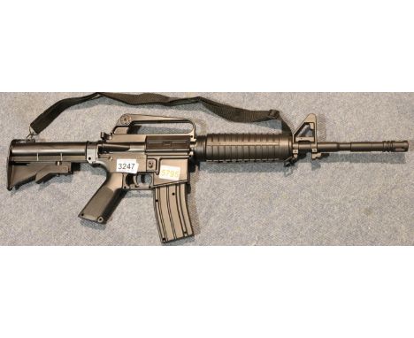 Airsoft M4 carbine BB assault rifle. P&amp;P Group 3 (£25+VAT for the first lot and £5+VAT for subsequent lots) 