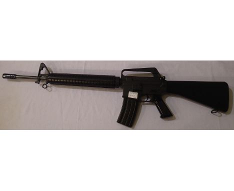 Replica HFC model M16 airsoft assault rifle. P&amp;P Group 3 (£25+VAT for the first lot and £5+VAT for subsequent lots) 