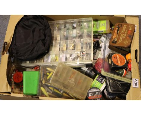 Box of mixed fishing tackle including floats. P&amp;P Group 3 (£25+VAT for the first lot and £5+VAT for subsequent lots) 