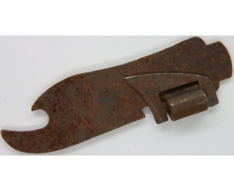 WWII Waffen SS can opener. P&amp;P Group 1 (£14+VAT for the first lot and £1+VAT for subsequent lots) 