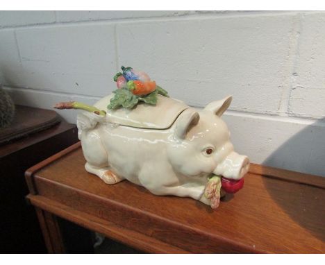 A Fitz &amp; Floyd vintage lidded pig tureen with ladle