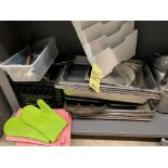 Lot d'items variés pour cuisiner, toles ++