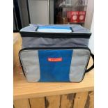 Lot de 8 Sacs transport bouffe thermo OUTBOUND 13 '' x 13'' x 13