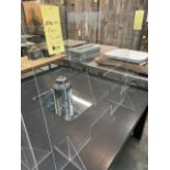 Plexiglass partition 40 x 32´´