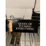 Lot de 12 boites de 16 boites d'allumettes "QUEEN…