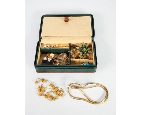 GOLD PLATED AND ABALONE SHELL PAROTT BROOCH gold plated fine chain necklace with coloured circular beads and the mandatory br