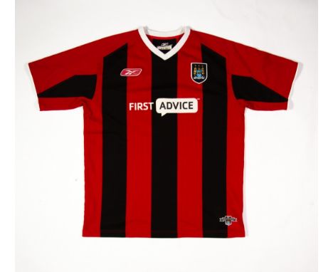 MANCHESTER CITY FIRST ADVICE RED AND BLACK STRIPED SHIRT, 2002/03 (L) 