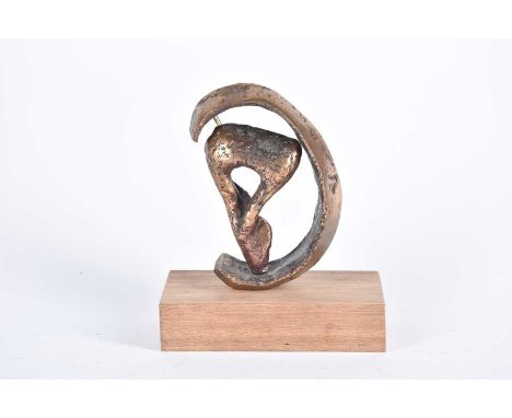 An untitled modernist bronze sculpture, attributed to Naomi Blake FRBS (1924-2018) on a wooden plinth. Dimensions, the height