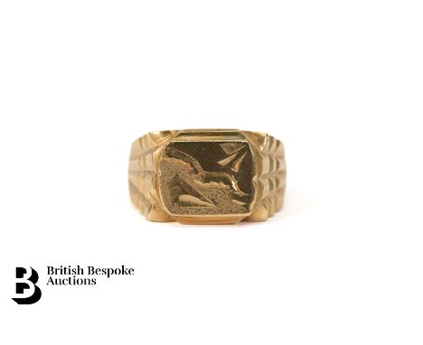 Gentleman's 14ct yellow gold signet ring, size X, stamped 18k, 15.8 gms.&nbsp;