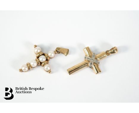 9ct yellow gold and pearl cross pendant measuring 25 x 18mm together with a 9ct gold and diamond cross pendant, measuring app