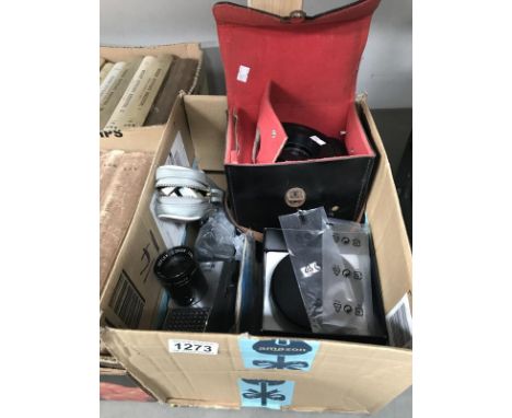 A Yashica cine camera, small tripod, flash gun &amp; lens etc.