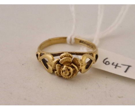 A rose ring 9ct size P 2.9 gms