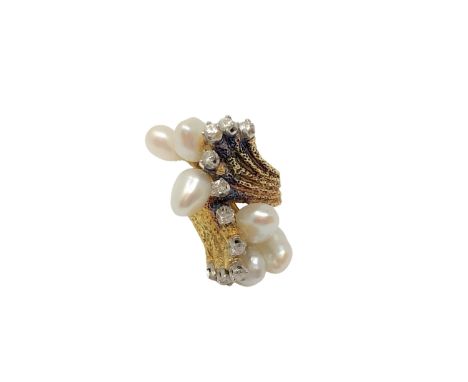 An 18ct gold pearl and diamond abstract ring, size G CONDITION REPORT: 14.2g 