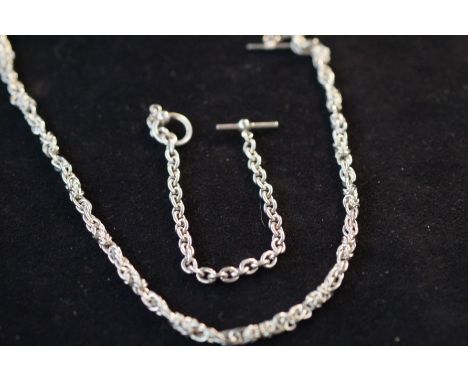 Matching silver chain &amp; necklace 