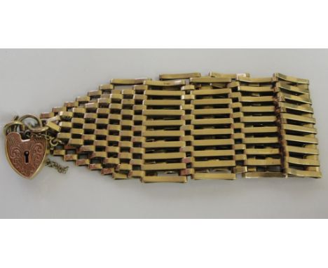 A 9ct 10-bar gate bracelet