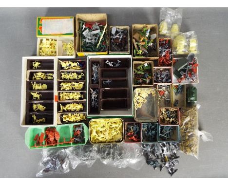 Airfix, Others - A large collection of predominately unpainted various types of plastic soldiers and wargaming figures, and a