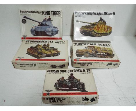 Five Bandai WWII German Panzertruppe / Pin Point series model kits. 1:48 Scale. No. 25 "Panzerkampfwagen IV Ausf. H" Tank, #8