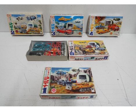 IMAI, Thunderbirds, Gerry Anderson - Five boxed vintage 'Thunderbirds 2 Container Pod' plastic model kits from IMAI. Lots con
