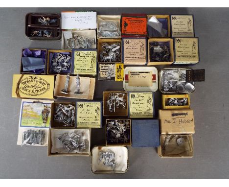 Hinchliffe, Minifigs, Garrison Miniatures, Other - A collection of predominately unmade/ unpainted various types of white met