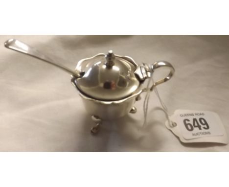 A SILVER MUSTARD POT WITH SPOON &amp; B.G.L 