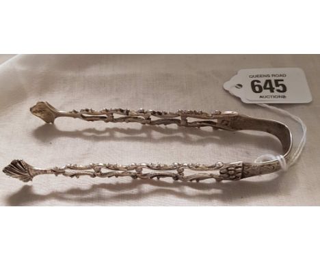 A PAIR OF GEORGIAN CAST SILVER SUGAR TONGS MARK SCRIPT J.J