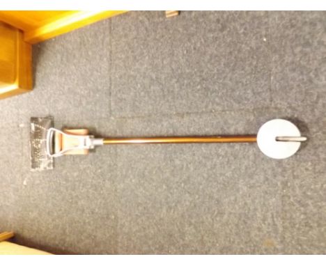 LEATHER SEAT SHOOTING STICK      