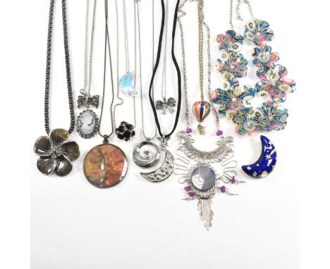 A large collection of modern costume jewellery. The lot to include necklaces, bracelets, pendants, chains and brooches. To in