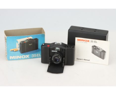 A Minox 35EL Compact 35mm Camera, with Color-Minotar f/2.8 35mm lens, body, G, shutter not tested, lens, VG, complete with ma