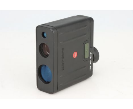 A Leica Rangemaster LRF 800 Laser Range Finder, black, body VG, untested but body, optics, electrical contacts VG, with maker