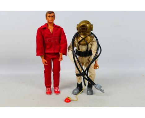 Palitoy, Kenner - Action Man - Six Million Dollar Man - A blonde haired Action Man figure in Deep Sea Diving outfit and a Lee