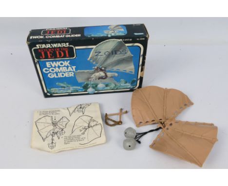 Kenner - Star Wars - A boxed Return Of The Jedi Ewok Combat Glider # 93510. The item appears Mint with the instruction sheet 