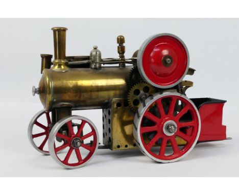 Unknown Maker - An all metal working model of a vintage steam tractor measuring 23 x 14 x 10 cm and appears to be scratch bui