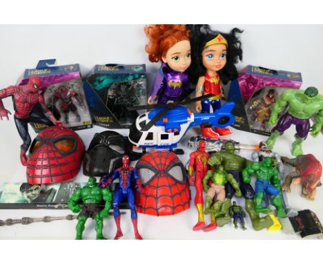 League of Legends - DC Superheroes Toddler - Marvel - DC - Harry Potter - SRM. A selection of Twenty-one loose and carder fig