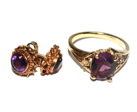 A rubilite ring and a pair of earrings 