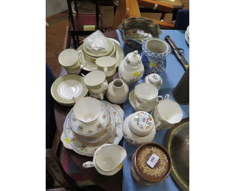 A Royal Doulton Sonnet pattern part tea service, with six cups, five saucers, six plates and a bread plate, a Royal Albert pa