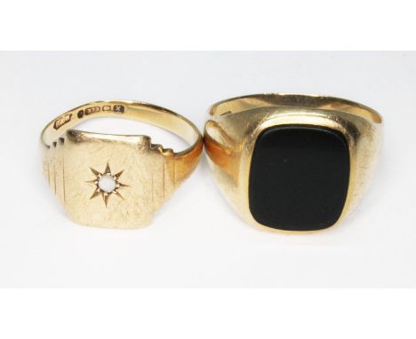 Two hallmarked 9ct gold signet rings, gross wt. 7.9g, size R &amp; W.  