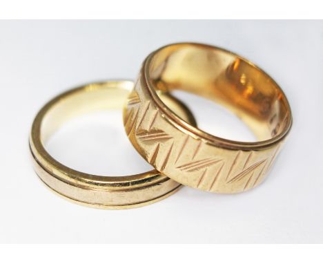 Two hallmarked 9ct gold wedding bands, wt. 7g, size K/L.  