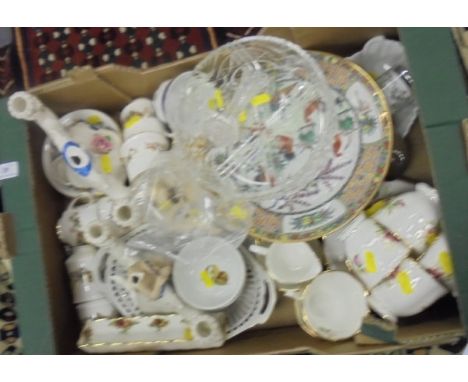 A collection of Royal Worcester "Astley" pattern dinner wares to include dinner plates, side plates, tureens, teacups, etc, t