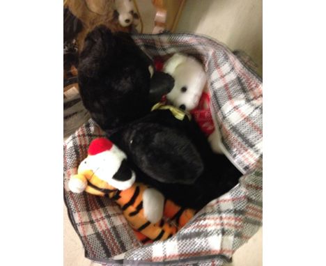 Collection of 9 bears to include Gund, Harrods and a vintage black plush bear c1960s.