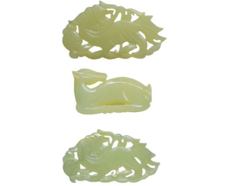CHINA – ANCIENT中國 - 古代, Miscellaneous 雜項: Hetian Jade Carvings (3), a pair of lions 和田玉獅子一對 37mm x 65mm, and a deer 鹿 28mm x 