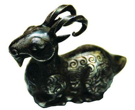 COINS, 錢幣, CHINA – ANCIENT中國 - 古代, Ming Dynasty 明朝: Silver Goat 銀質羊雕刻, 25mm x 58mm x 48mm, 60.51g, excellent workmanship. Lig