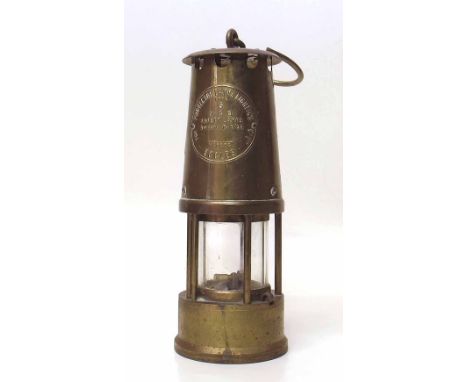 Brass miners lamp type 6. Condition report: see terms and conditions