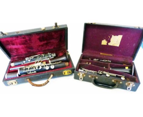 Le Blanc clarinet and a Boosey and Hawkes serial 15598 B6. Condition report: see terms and conditions